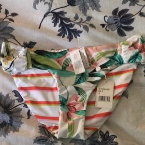 Trina Turk bottoms Ombré Costa, size 8, reversible